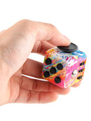 Pequeno, leve e confortável às mãos.