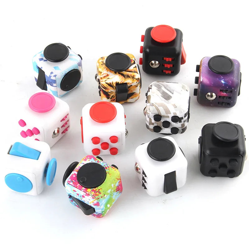 Cubo Sensitivo Relaxante para Brincar com os Dedos