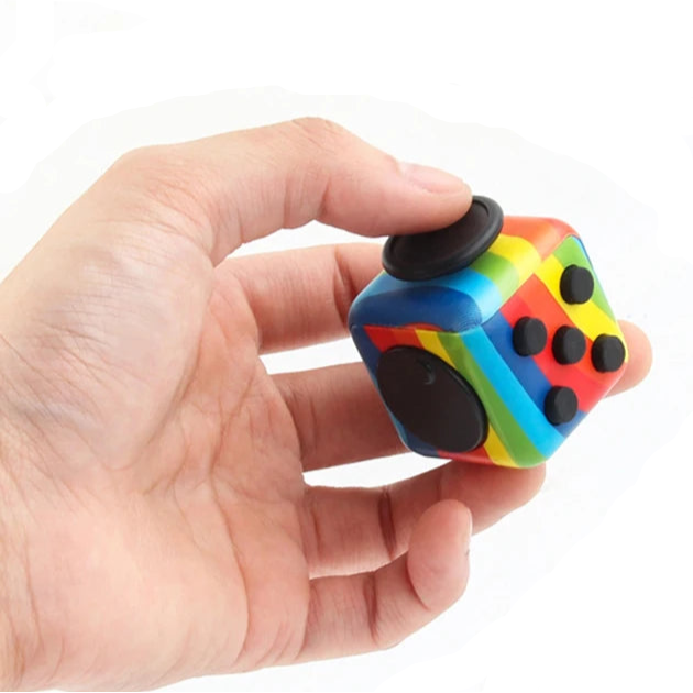 Cubo Sensitivo Relaxante para Brincar com os Dedos